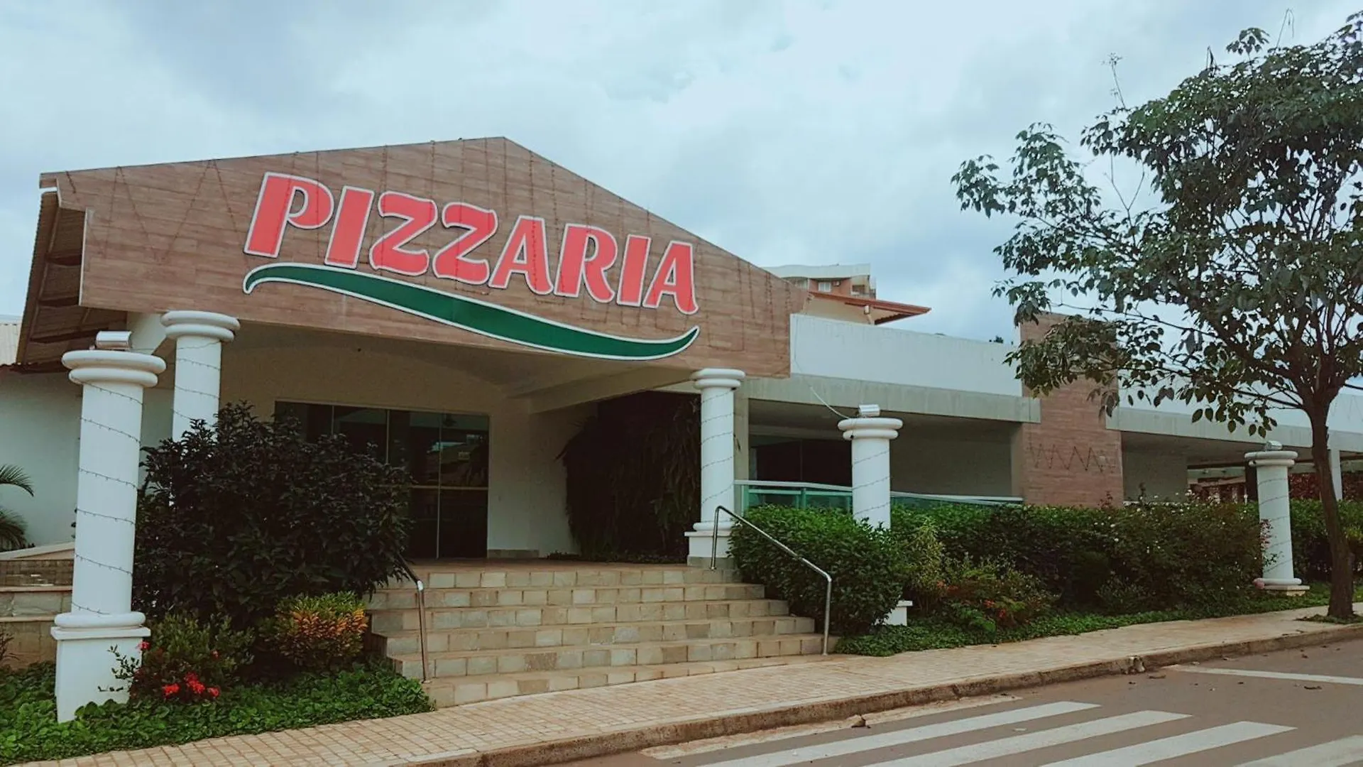 Lacqua Diroma Park - Piscinas Termais 24 Horas - Central De Reservas Caldas Novas 5*,