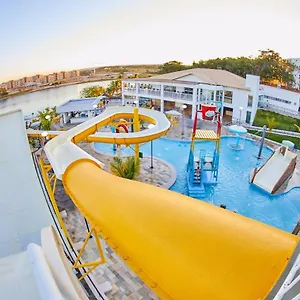 Do Lago Park Hotel