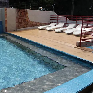 Bica Pau Hotel